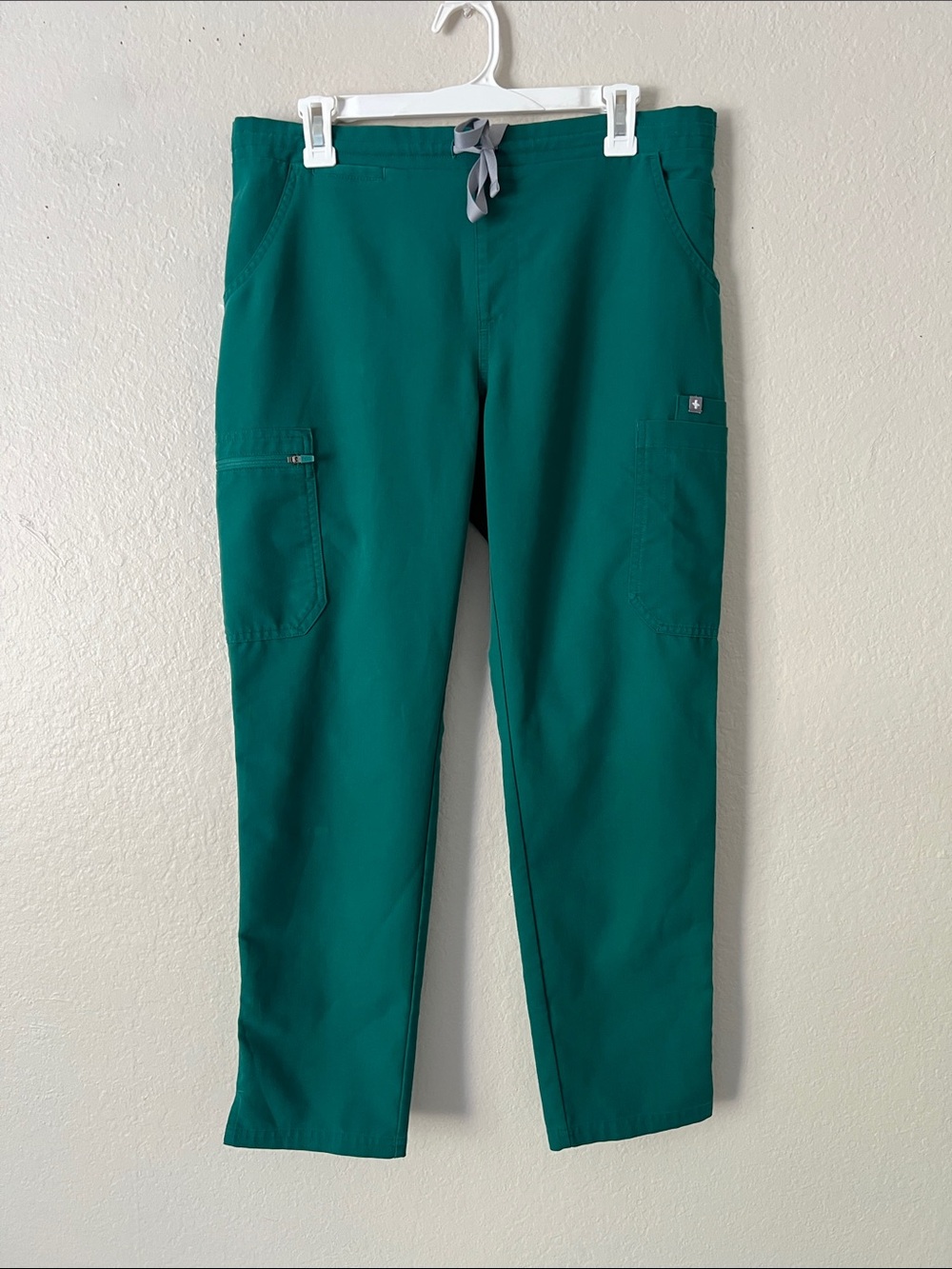 EUC FIGS Yola Skinny Scrub Pants Elastic Waist PO#1763 Forest Green Size M/P